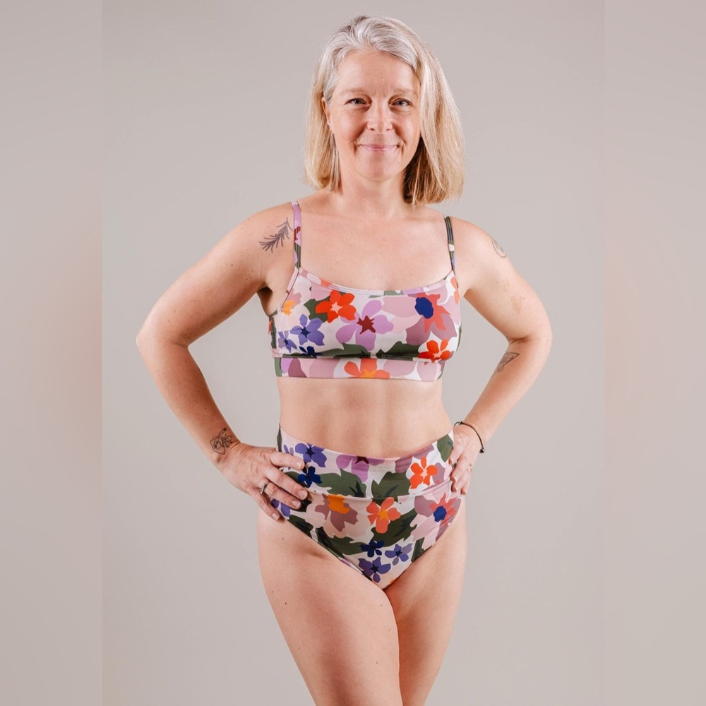 Bralette bikini top (mango botanica) NWT